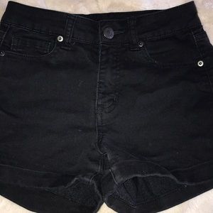 black Aeropostale shorts